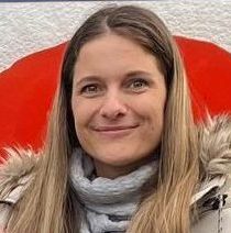 Spende: Mitglieder des Elternausschusses übergeben dem Vorstand einen symbolischen Scheck über 750 Euro.